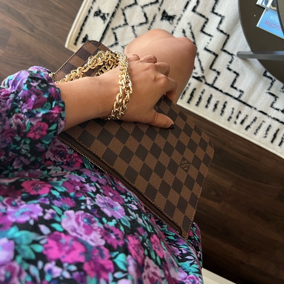 Louis Vuitton Neverfull Pouch / Pochette - Picture 4 of 10